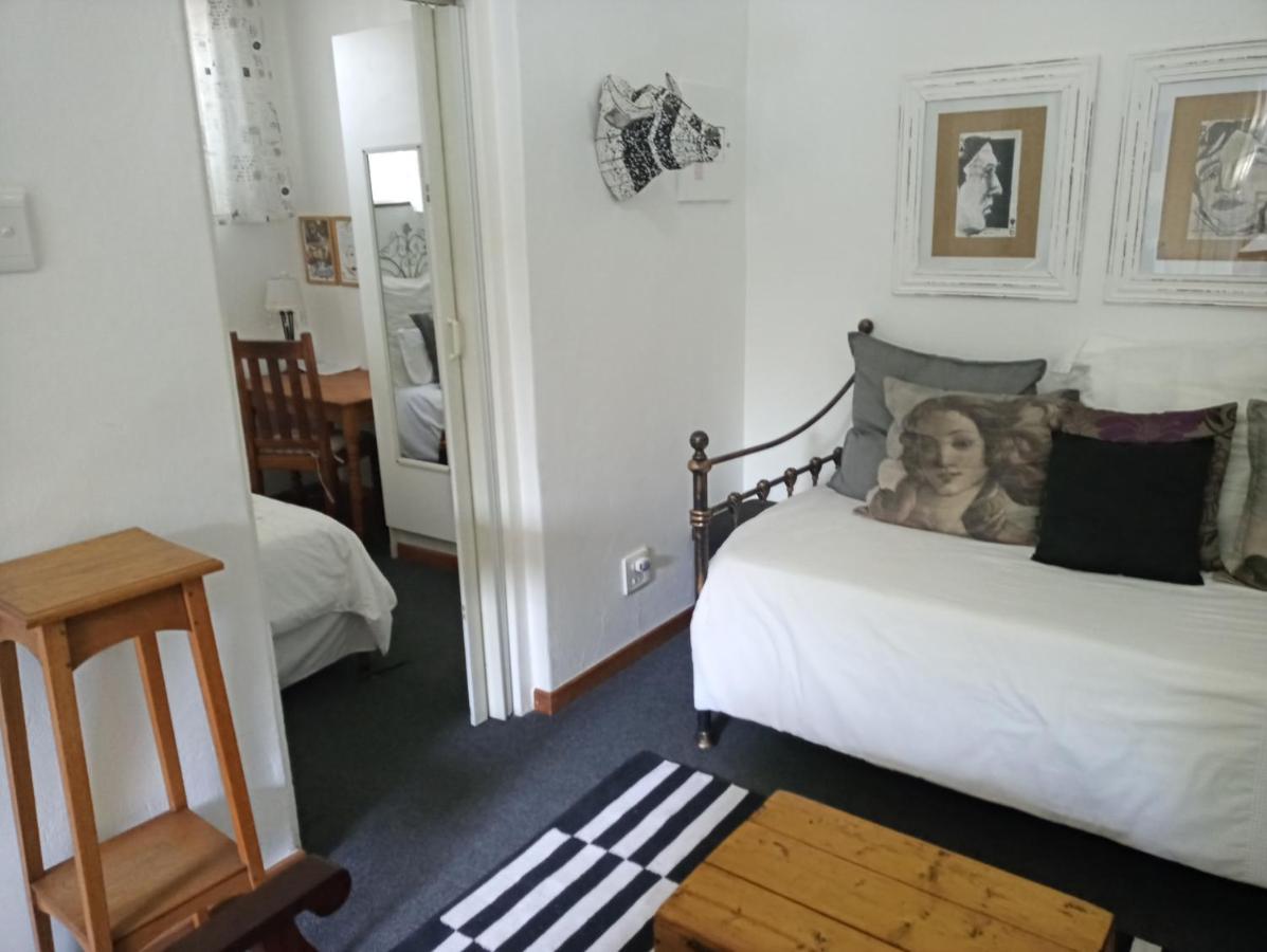 Grace Apartment พริทอเรีย ภายนอก รูปภาพ