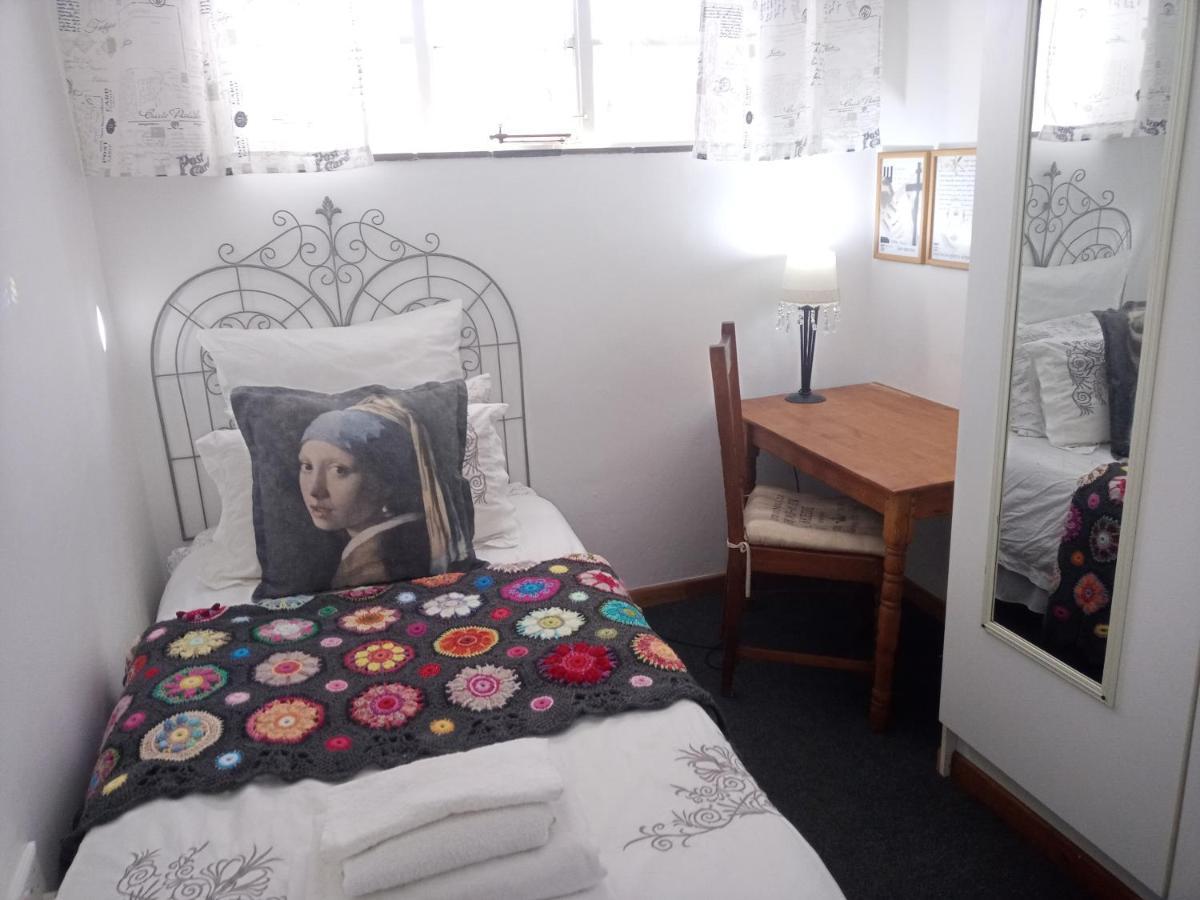 Grace Apartment พริทอเรีย ภายนอก รูปภาพ