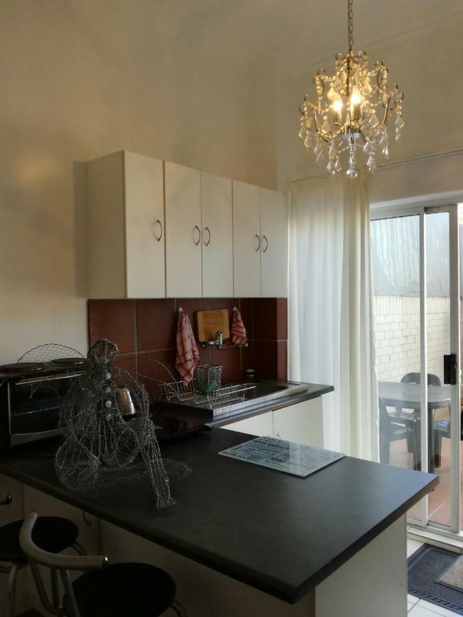 Grace Apartment พริทอเรีย ภายนอก รูปภาพ