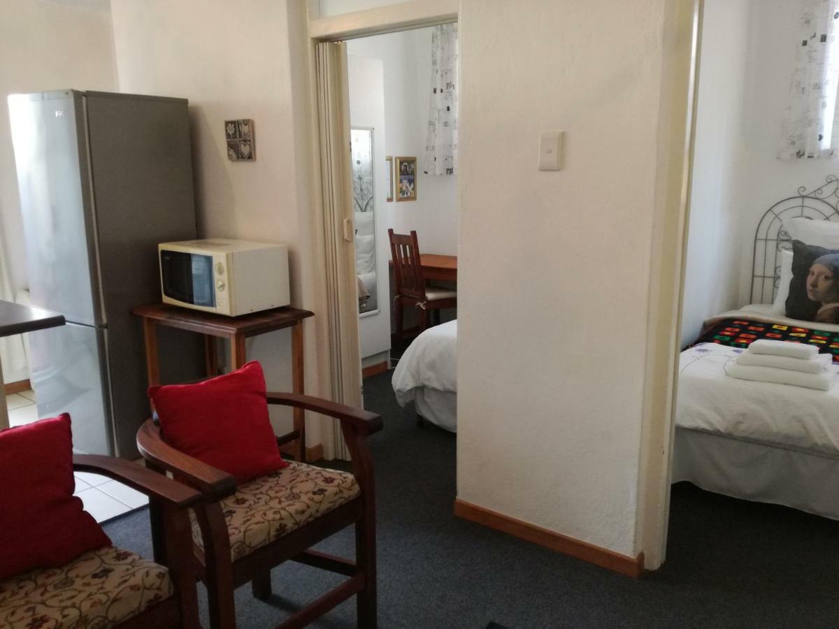 Grace Apartment พริทอเรีย ภายนอก รูปภาพ