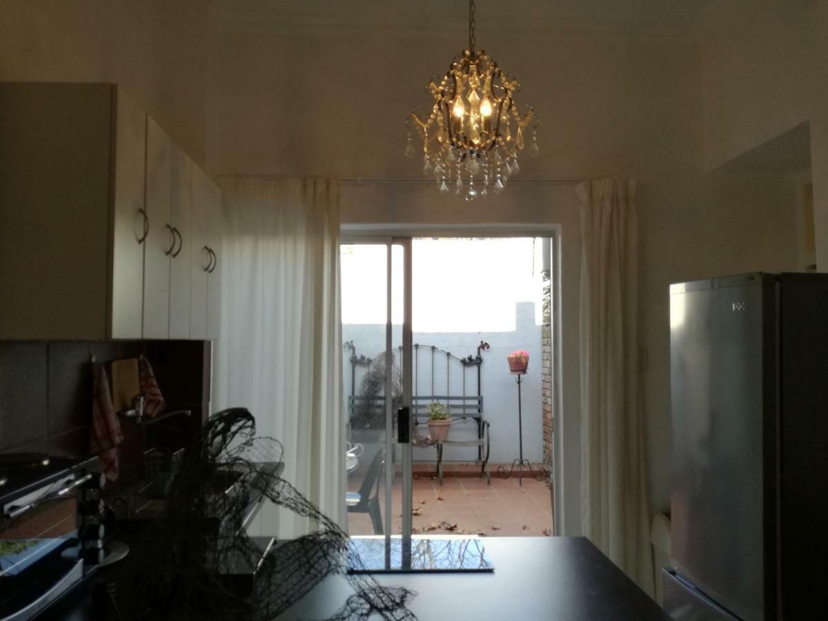 Grace Apartment พริทอเรีย ภายนอก รูปภาพ